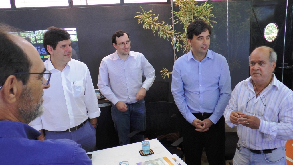 Apresentação dos ambientes de inovação mantidos pelo UNIVEM e do resultado do projeto de Transformação Digital para Nestlé Brasil