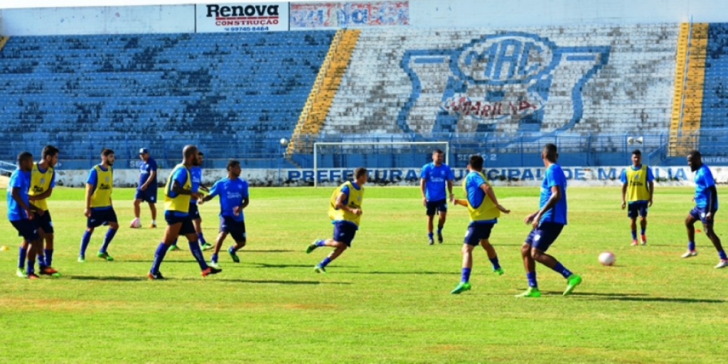 MAC estreia com expectativa no campo e atrações no banco de reservas