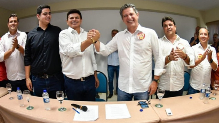 SE: Valmir de Francisquinho apoia Carvalho e Mitidieri fala em traição