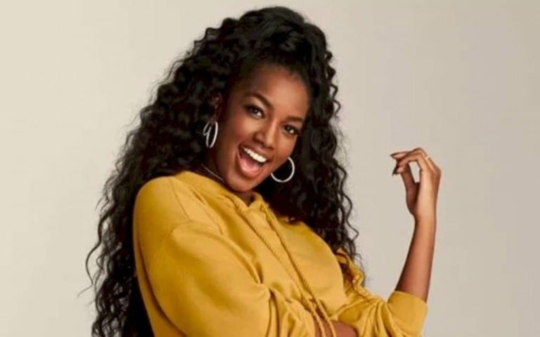 IZA libera mais um teaser de seu próximo single "Fé"