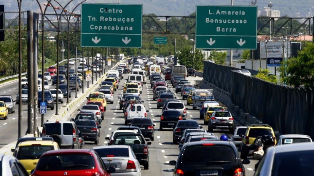 Atenção motoristas: outubro é mês de licenciar veículos com placas final 8