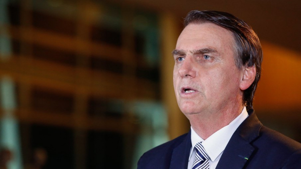 Bolsonaro defende PEC dos Precatórios: "Não pode gastar R$ 30 bi?"