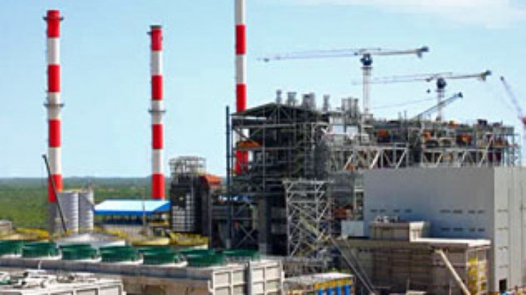 Hidrelétricas desperdiçam água enquanto térmicas encarecem a conta Hidrelétricas desperdiçam água enquanto térmicas encarecem a conta