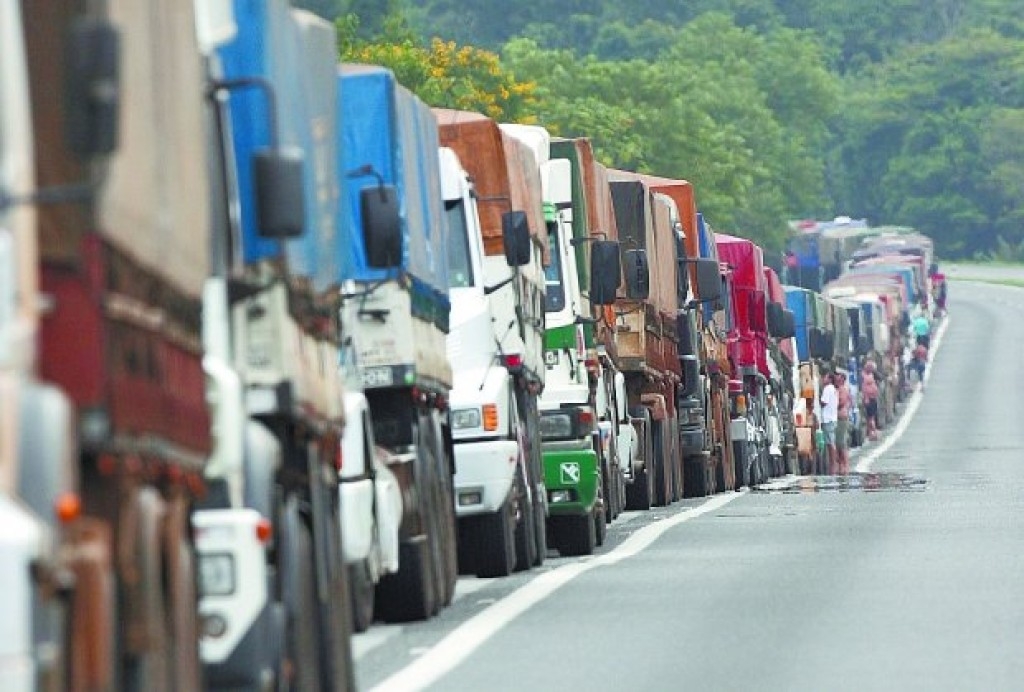 Exportações do agronegócio brasileiro caem em março, mas fecham trimestre recorde Exportações do agronegócio brasileiro caem em março, mas fecham trimestre recorde