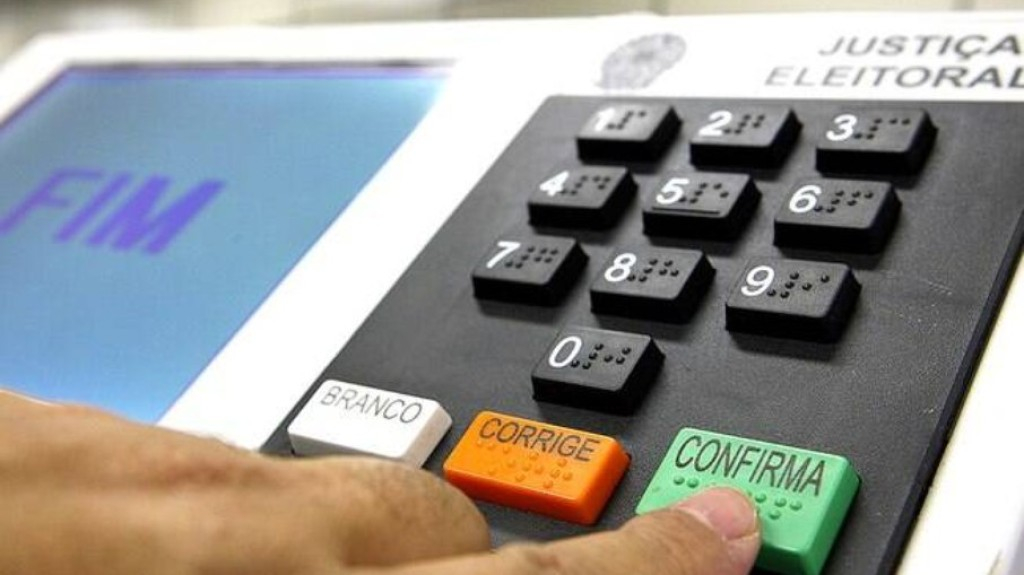 Eleições: posso levar uma 'cola' para votar? Eleições: posso levar uma 'cola' para votar?