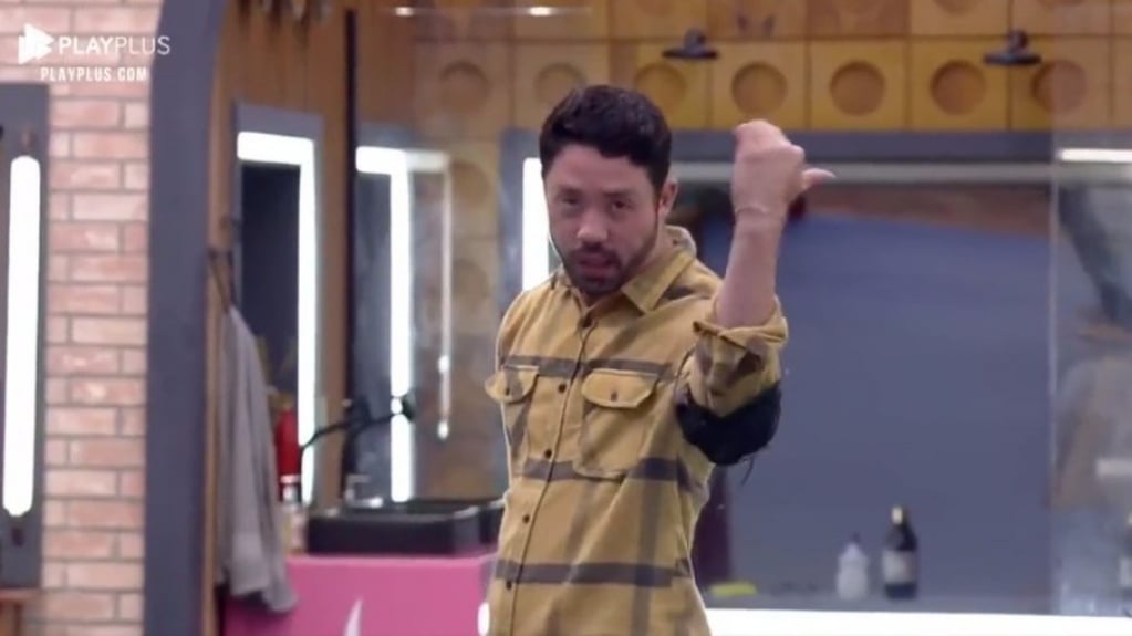 'A Fazenda 13': Rico chama MC Gui de canceladinho e lembra polêmica com criança 'A Fazenda 13': Rico chama MC Gui de canceladinho e lembra polêmica com criança