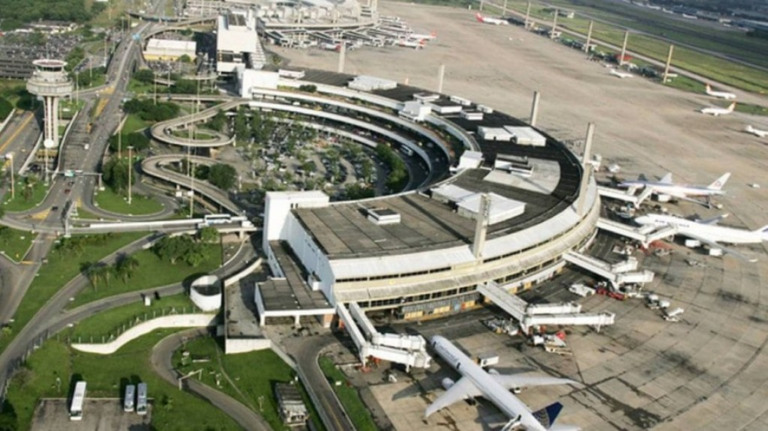 Greve de aeronautas entra no 2°dia com atrasos e cancelamentos de voos