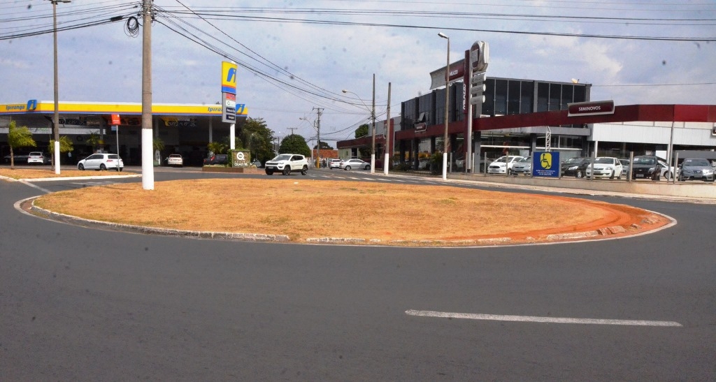 Emdurb vai mudar trânsito em rotatória da Av Tiradentes