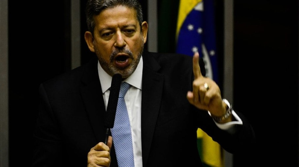 Lira defende punição a deputados que negaram destruição de atos no DF Lira defende punição a deputados que negaram destruição de atos no DF