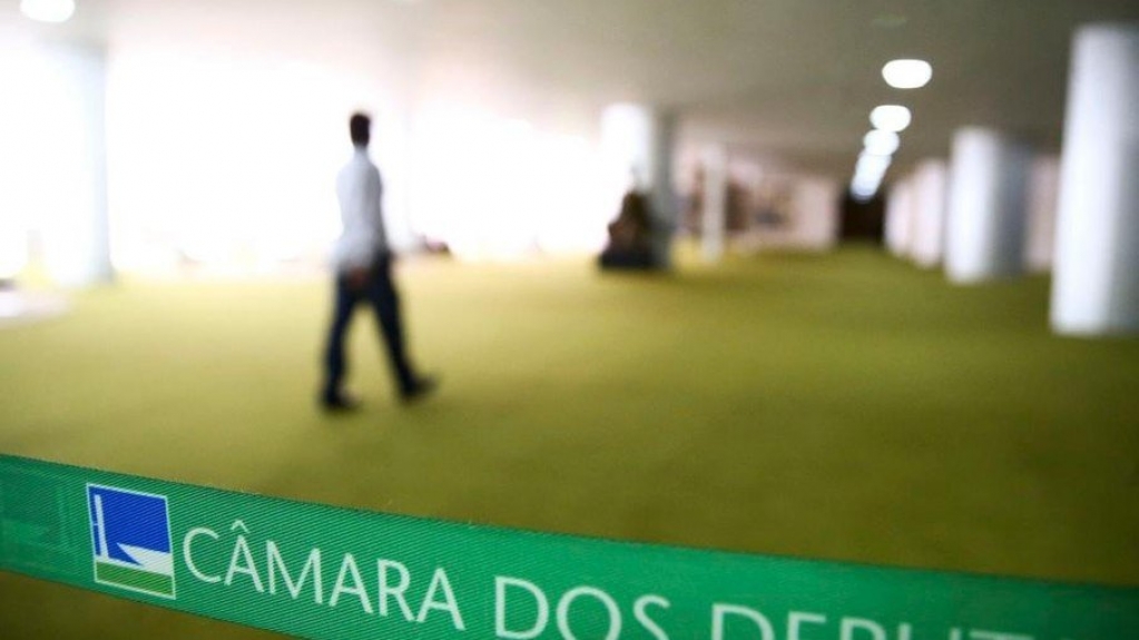 Comissão aprova reajuste no limite no auxílio-inclusão para deficientes; entenda