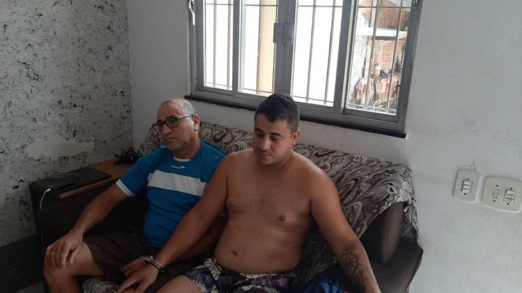 Pai e filho são presos no RJ acusados de homicídio e envolvimento com a milícia