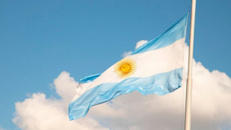Inflação e renúncia: crise econômica argentina acende alerta no Brasil