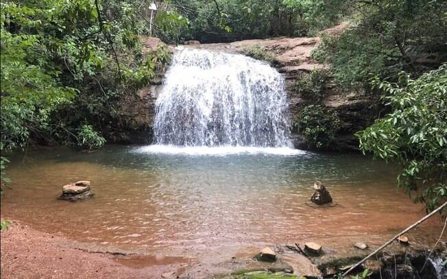 Piscina com águas termais