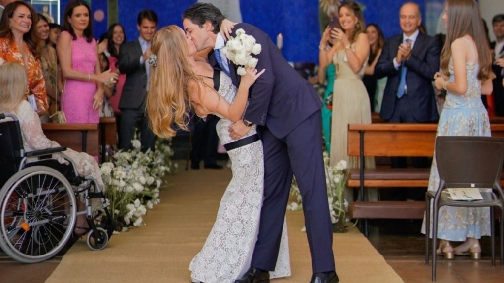 Yumi Kuwano Giovanna Adriano e Rodrigo Vieira fazem casamento intimista em Brasília Yumi Kuwano Giovanna Adriano e Rodrigo Vieira fazem casamento intimista em Brasília