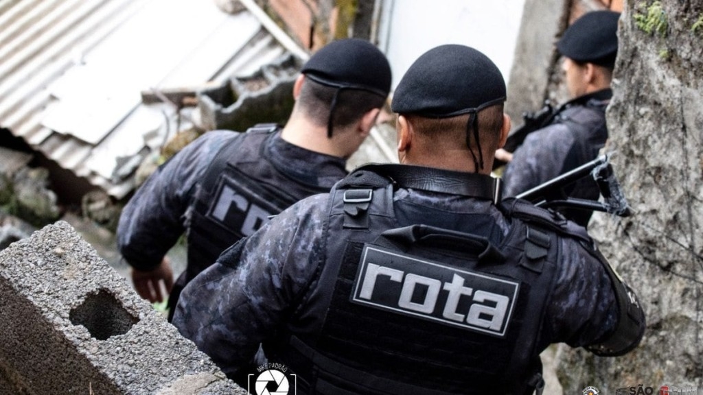 Reprodução/Polícia Militar do Estado de São Paulo Policiais da Rota durante Operação Escudo Reprodução/Polícia Militar do Estado de São Paulo Policiais da Rota durante Operação Escudo