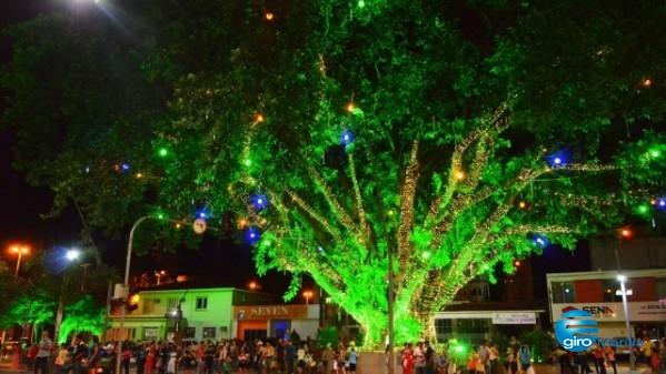 Natal Iluminado começa quarta com música e arte na rua, veja programação