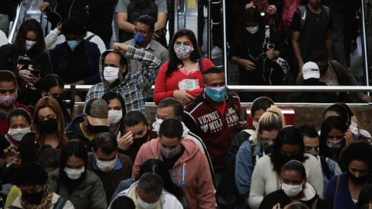 Mundo tem 15 milhões de mortes a mais por covid-19, diz estudo