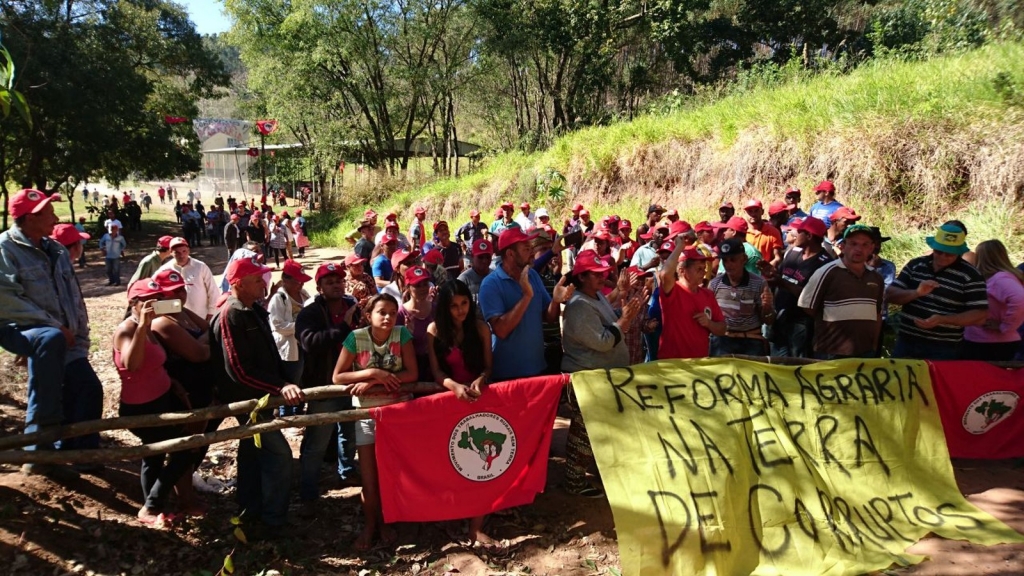 Manifestantes do MST ocupam fazenda – Reprodução TV Tem