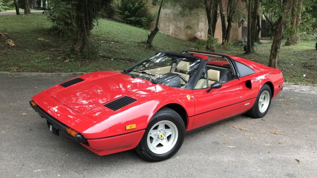 Ferrari 308 GTSi: a macchina total