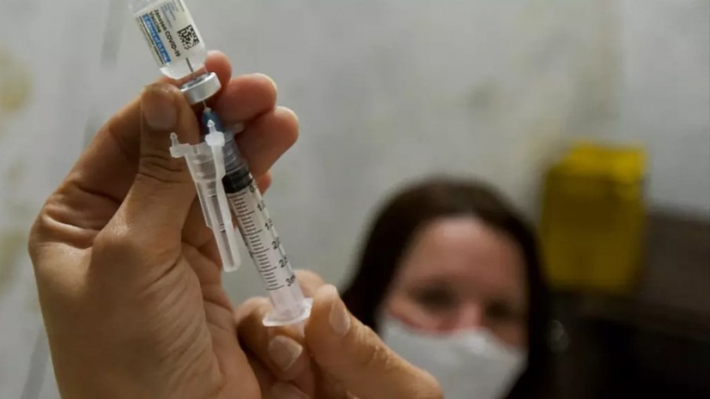 Covid-19: Nova York torna obrigatória vacinação para o setor privado Covid-19: Nova York torna obrigatória vacinação para o setor privado