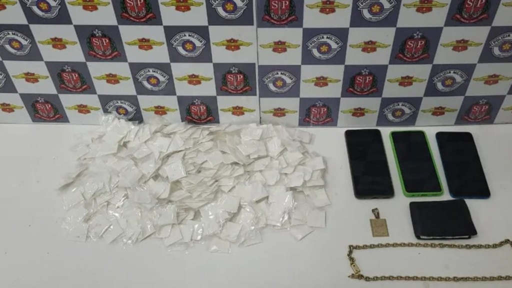 Divulgação/PMESP Três pessoas já haviam sido presas no ano passado em um sítio na cidade de Boituva, interior de SP.
