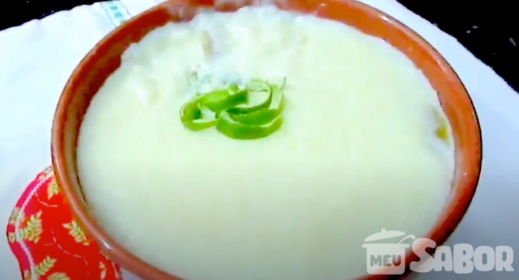 Arroz doce com casca de limão