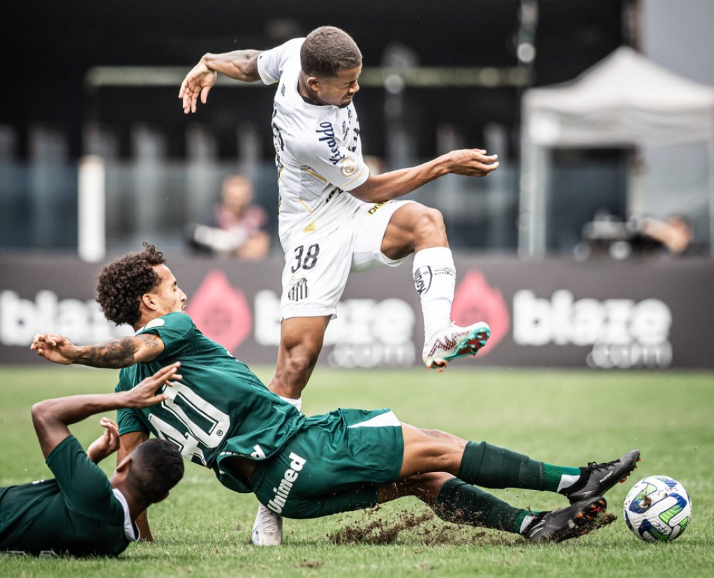 Santos vence o Goiás pela 14ª rodada do Brasileiro