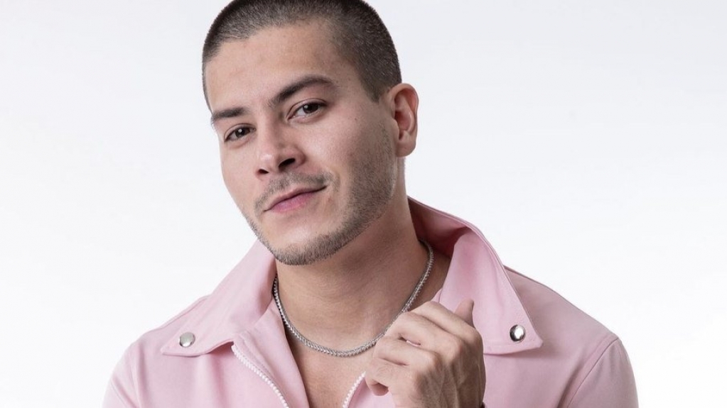 Após três semanas de BBB 22, Arthur Aguiar já me pegou também Após três semanas de BBB 22, Arthur Aguiar já me pegou também