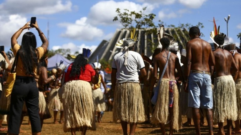 Marcela Camargo/Agência Brasil Acampamento Terra Livre: maior mobilização indígena do país começa em Brasília