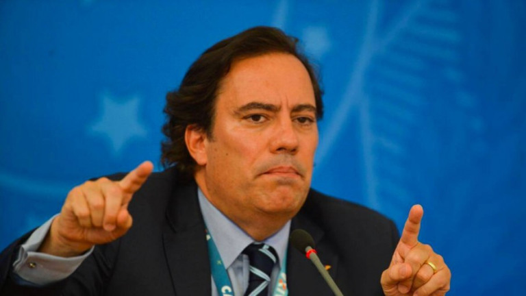 Fenae pede saída de Pedro Guimarães após denúncias de assédio sexual