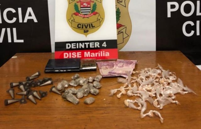 Homem de 26 anos é preso com cocaína, maconha e crack na Vila Barros