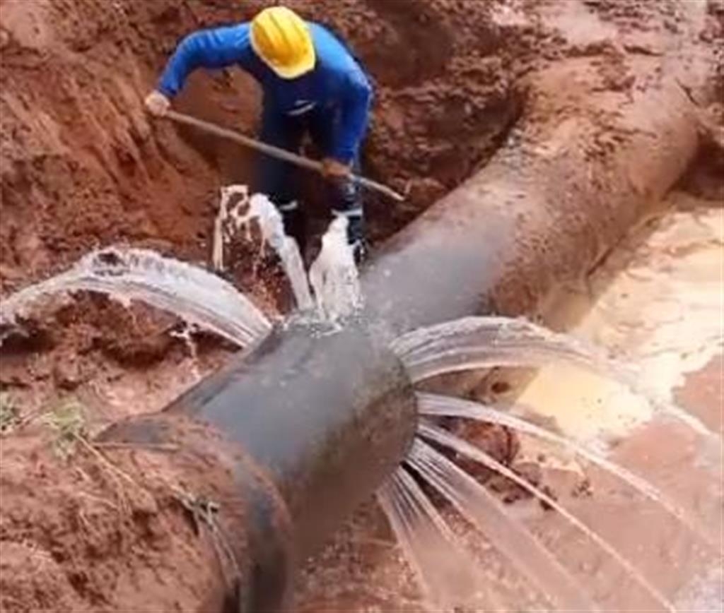 Adutora do rio do Peixe rompe e amplia lista de bairros sem água em Marília; vídeo