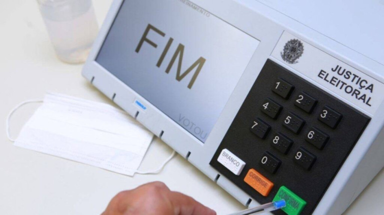 O que acontece se eu não votar nem justificar ou pagar multa?
