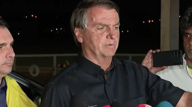 "As pesquisas estão desmoralizadas", diz Bolsonaro sobre 1º turno