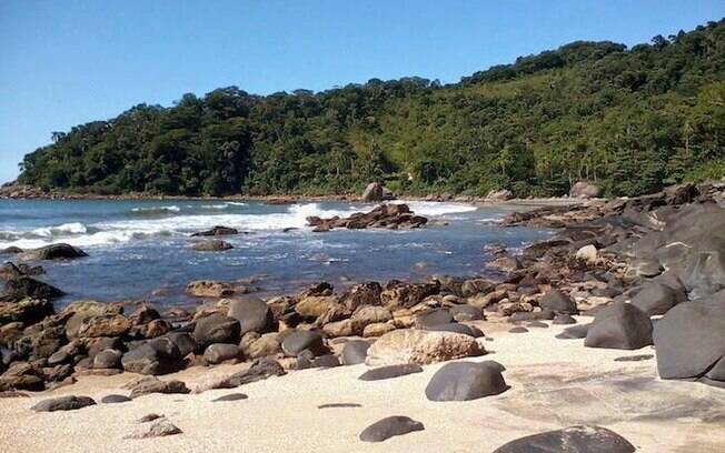 Foto da Prainha Branca, no Guarujá.