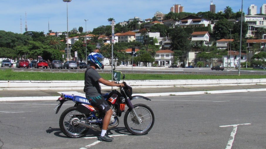 Encontro de motocicletas no Pacaembu. Foto: Gabriel Marazzi