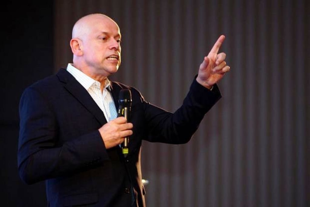 Acim traz Leandro Karnal para encontro com palestras, lançamentos e negócios