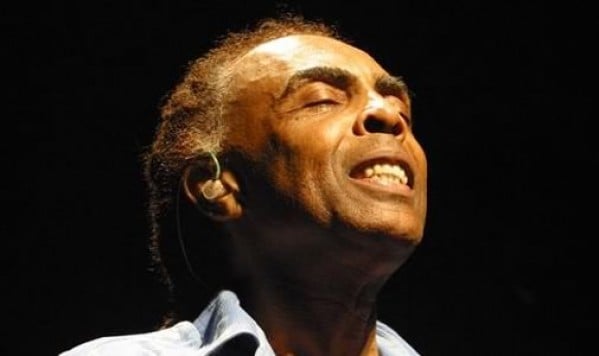 Gilberto Gil é internado mais uma vez em São Paulo