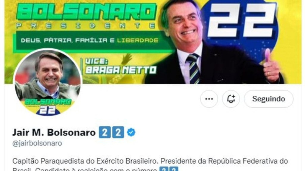 Bolsonaro mantém cargo de presidente da República nas redes sociais