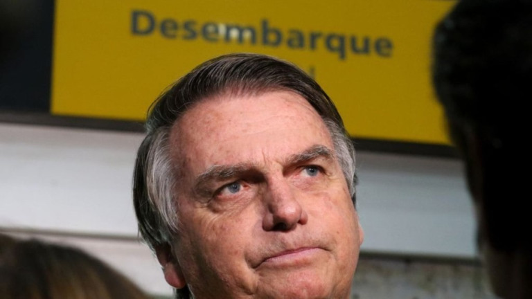 Tânia Rêgo/Agência Brasil Bolsonaro voltou a criticar Lula e cogita volta ao Palácio do Planalto