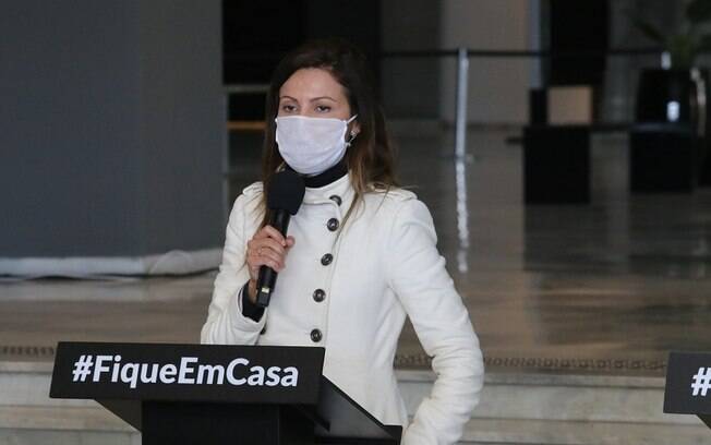 Secretária Patrícia Ellen 
