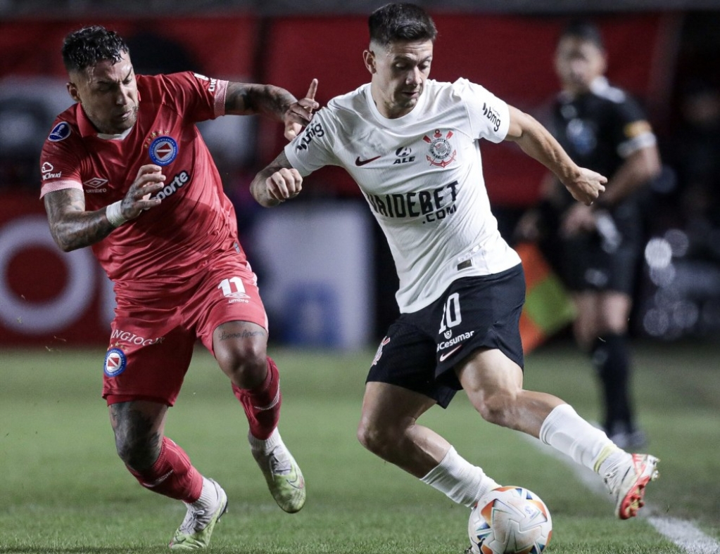 Corinthians perde para time reserva do Argentinos Juniors pela Sul-América