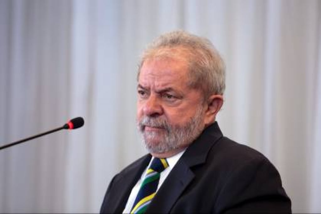 Moro condena Lula a 9 anos e meio de prisão no caso do Triplex