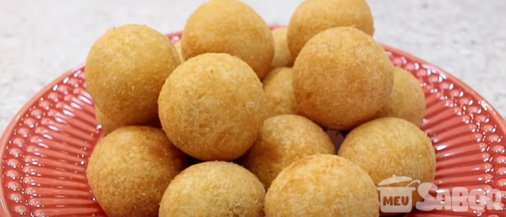 Bolinhas de Queijo