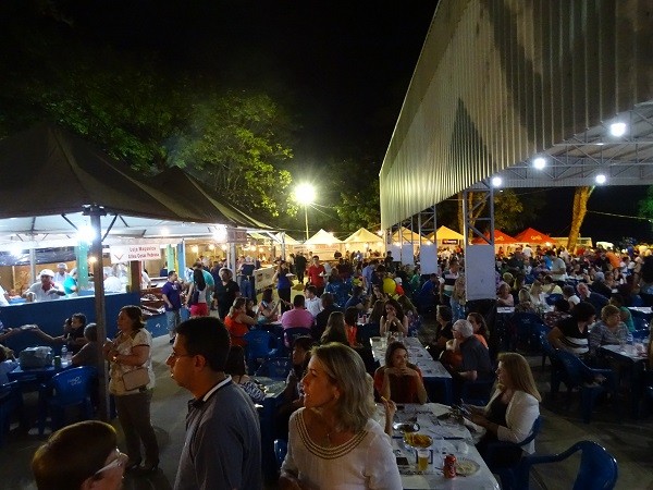 Feira da Bondade é sucesso de público