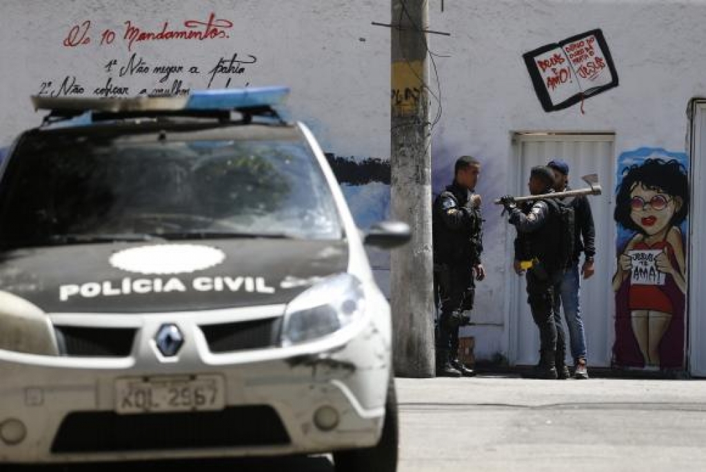 Polícia mata mais e morrem mais policiais no Brasil