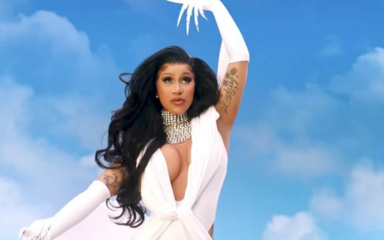 Cardi B anuncia novo single durante a premiação BET Awards