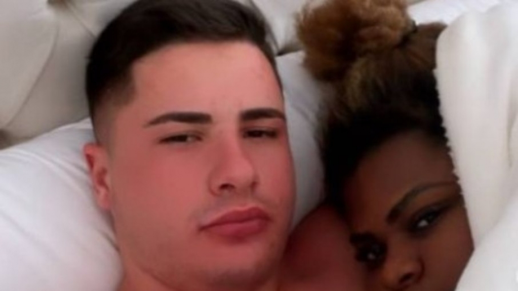 Marido de Jojo Todynho fala de vida sexual: "duas, três vezes por dia" Marido de Jojo Todynho fala de vida sexual: "duas, três vezes por dia"
