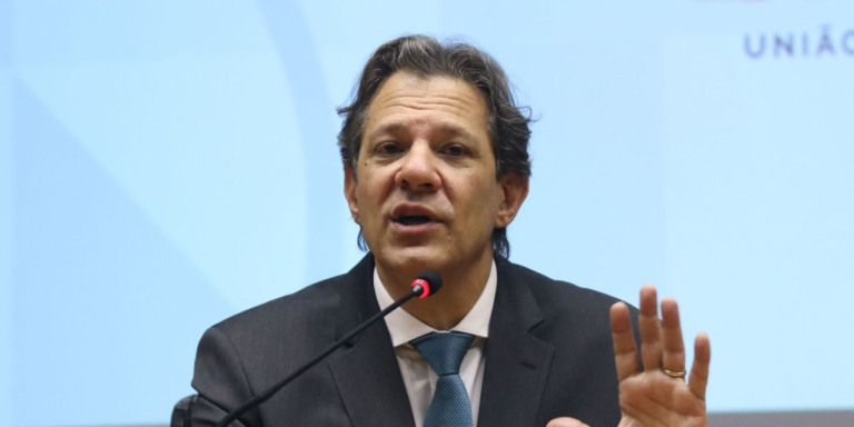 © Valter Campanato/Agência