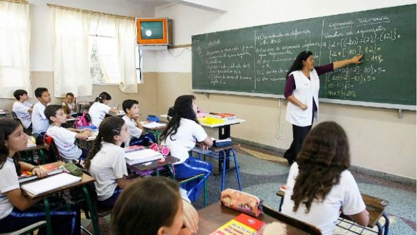 Atribuição de aulas em escolas estaduais começa com novidades